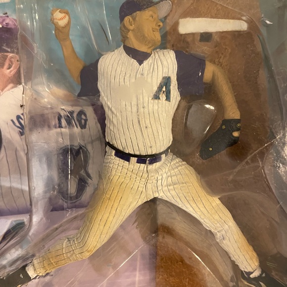 Curt Schilling, Arizona Diamondback McFarlane Figurine - Picture 3 of 4